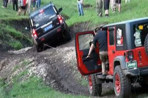 國內首個森林人穿老掌溝視頻