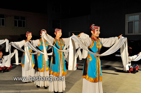 怡人山莊蒙古族演出