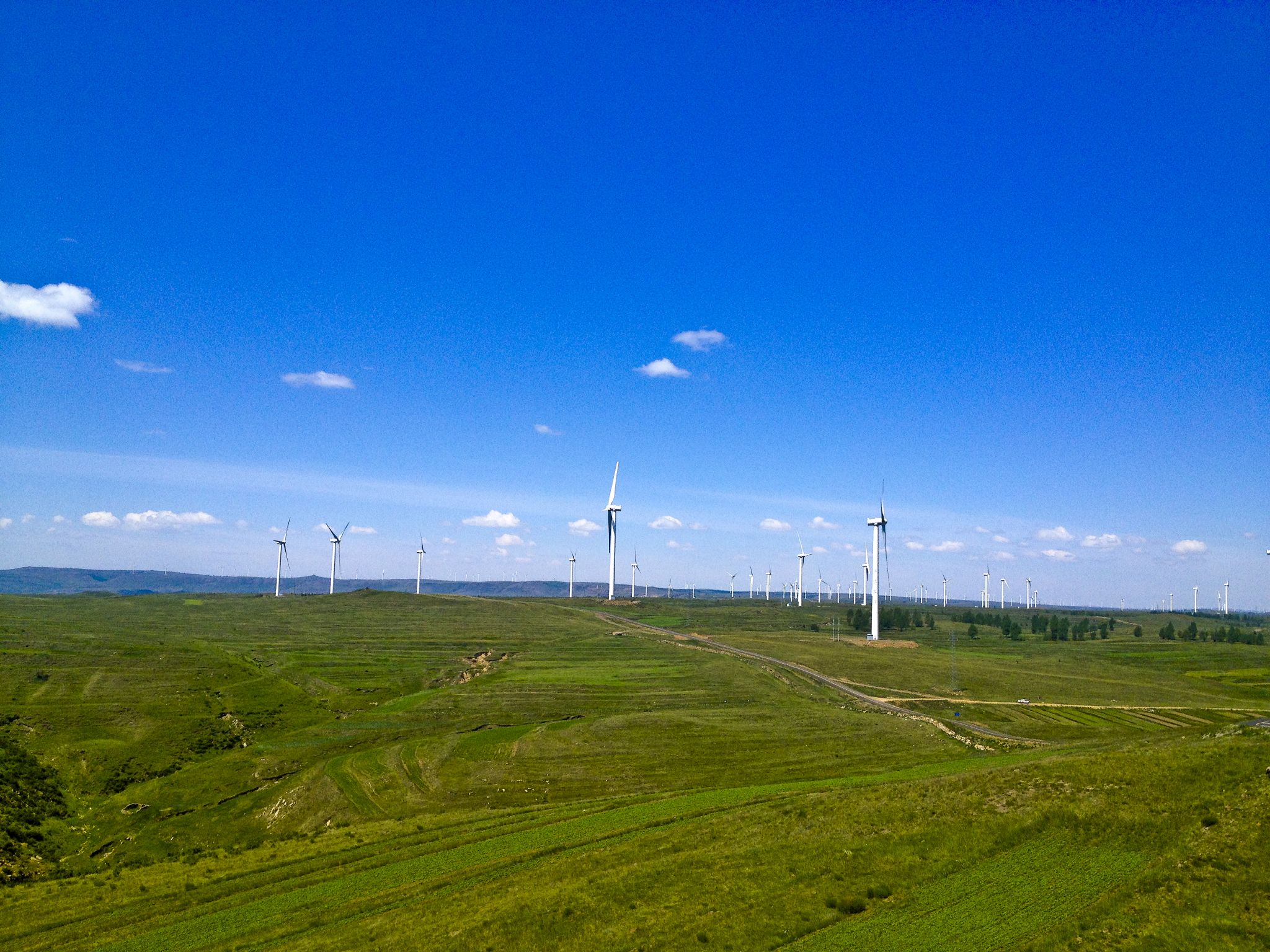 再一次行走在草沿天路上