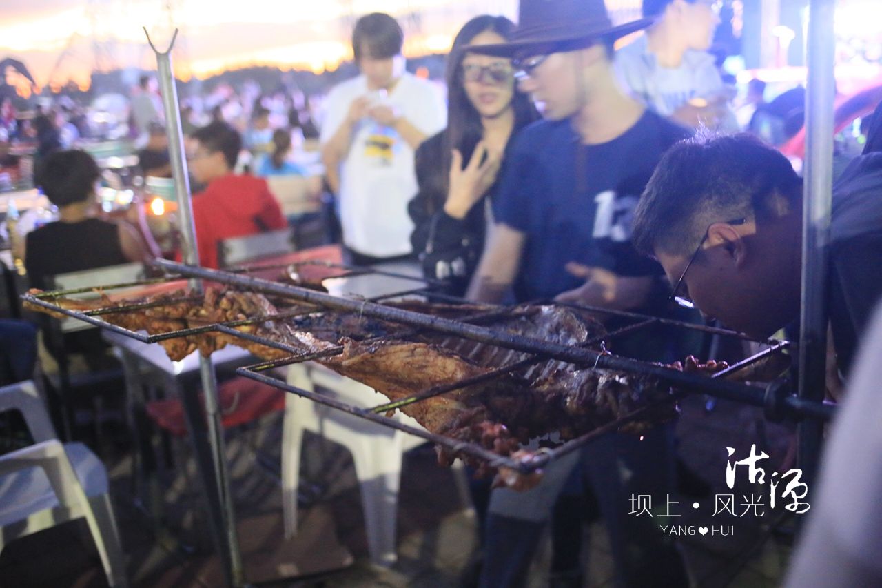 看落日夕陽，觀英仙流星