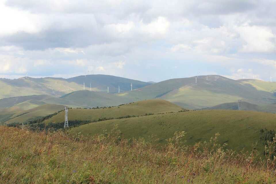 開牧馬人單車穿越老掌溝，翻越好漢坡！