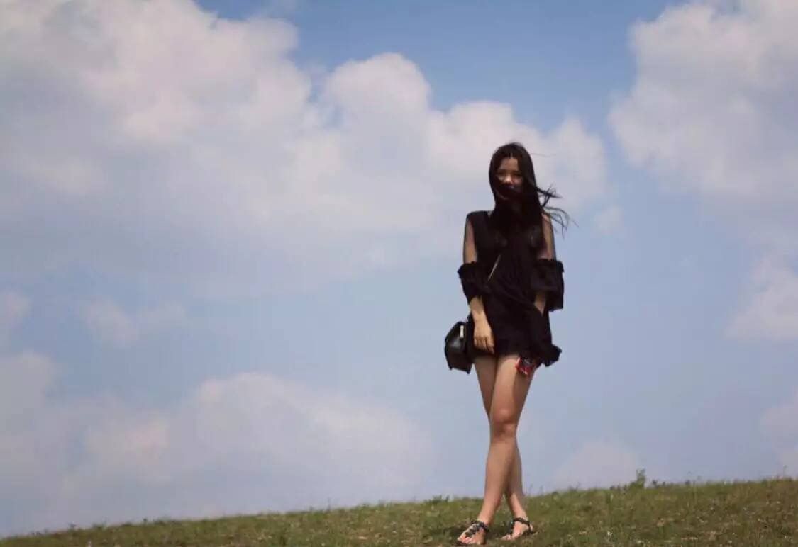 壩上草原的初夏，更像萬物復(fù)蘇的春天